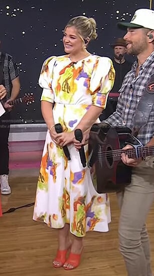 Lauren Alaina's printed puff sleeve dress on Today