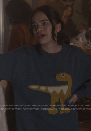 Mouse's dinosaur sweater on Pretty Little Liars Original Sin