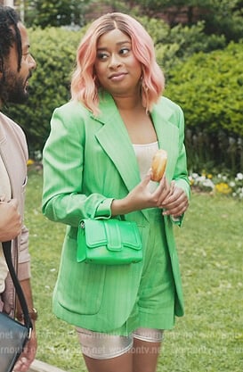 Phoebe's green blazer and shorts on Everythings Trash