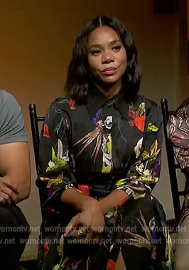 Regina Hall's black floral print shirtdress on Extra