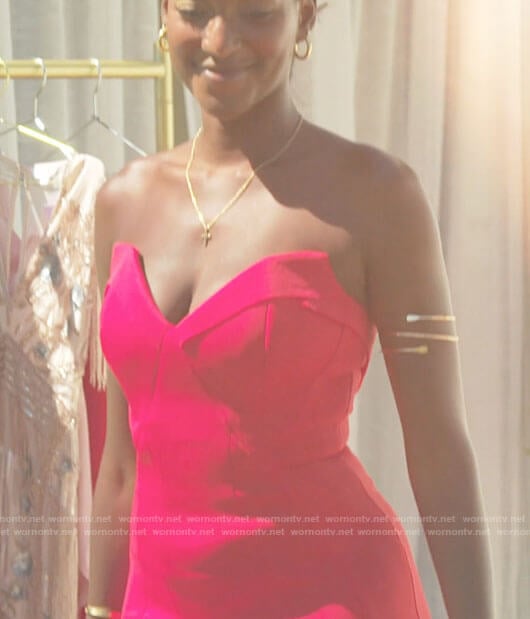 Zeta's red strapless gown on Love Island USA