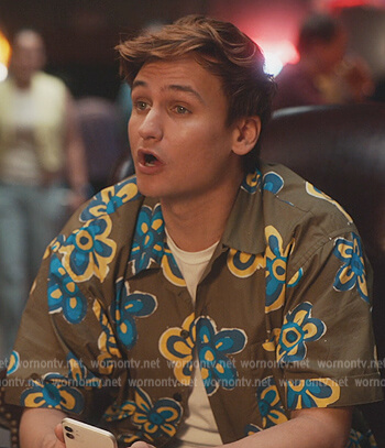 Michael's green floral print shirt on Everythings Trash