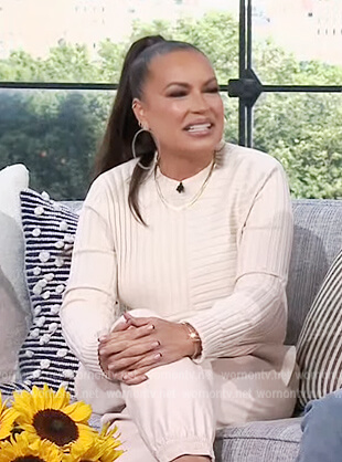 Angie Martinez's white ribbed sweater on The Kelly Clarkson Show