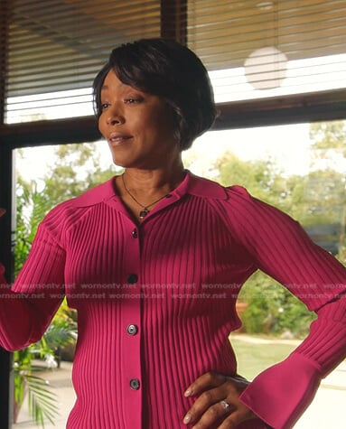 Athena's pink ribbed collared cardigan on 9-1-1