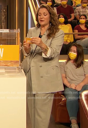 Drew's gray blazer and metallic sandals on The Drew Barrymore Show