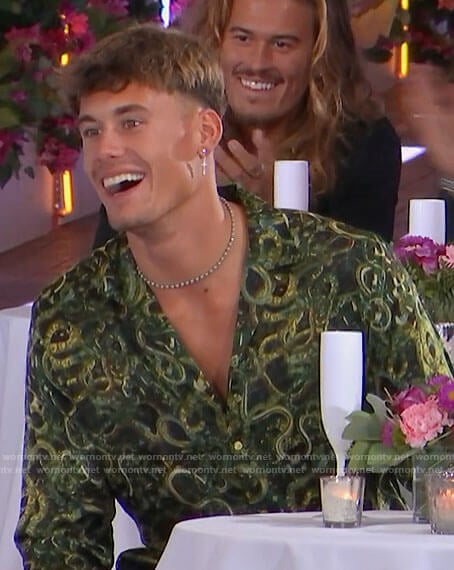 Isaiah's snake shirt on Love Island USA