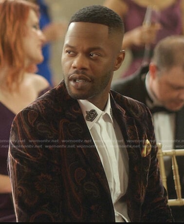 Jeff's white crown collar shirt and paisley velvet jacket on Dynasty