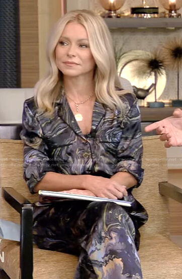 Kelly's black marble print shirt and pants on Live with Kelly and Ryan