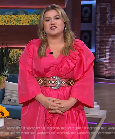 Kelly's pink ruffle dress on The Kelly Clarkson Show