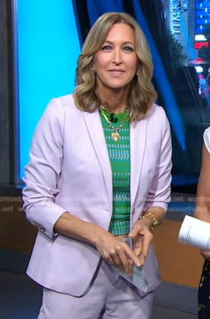 Lara's green check tee on Good Morning America