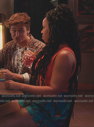 Malika's blue floral print shorts on Everythings Trash