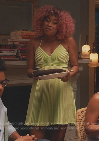 Phoebe's green pleated mini dress on Everythings Trash