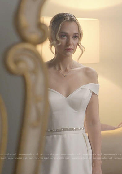 Sam's wedding dress on American Horror Stories