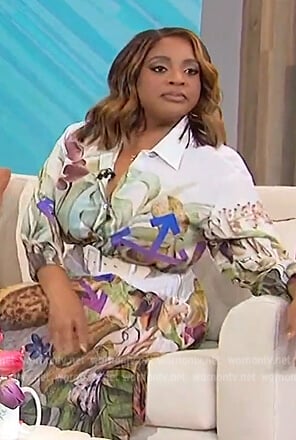Sherri's white floral print blouse on Sherri