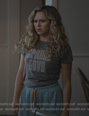 Courtney's gray Spread Love print tee on Stargirl