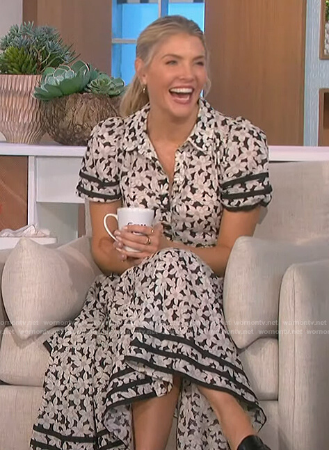 Amanda's white floral print dress on The Talk