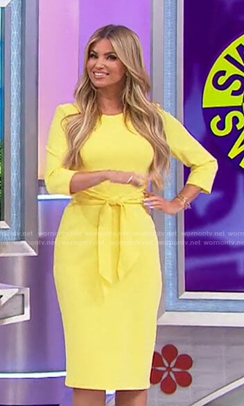 Amber's yellow tie-waist dress on The Price is Right