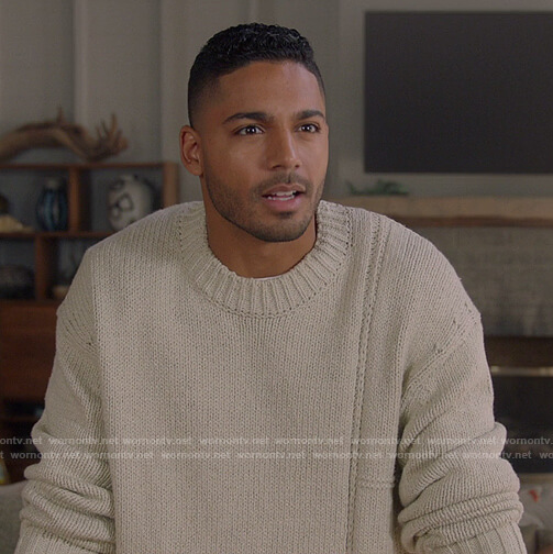 Jordan's beige stitch sweater on All American