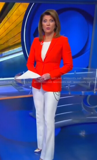 Norah’s white chain detail pants on CBS Evening News