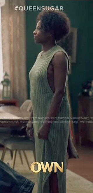 Nova's sage green long sweater dress on Queen Sugar
