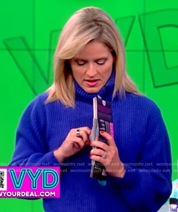 Sara's blue turtleneck sweater on The View