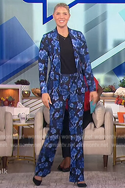 Amanda's blue floral print blazer and pants on The Talk
