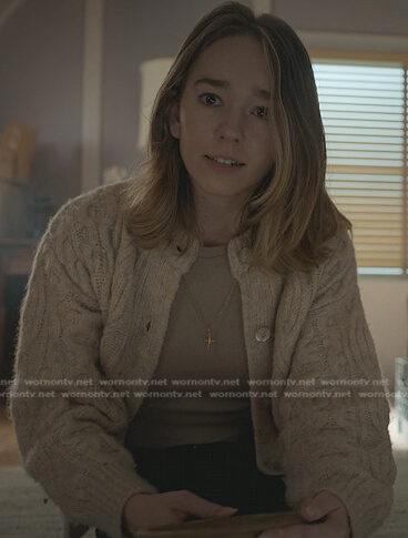 Angelina's beige cable knit cardigan on Manifest
