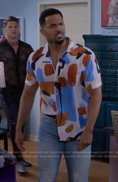 Calvin's abstract paint print shirt on Tyler Perrys Sistas