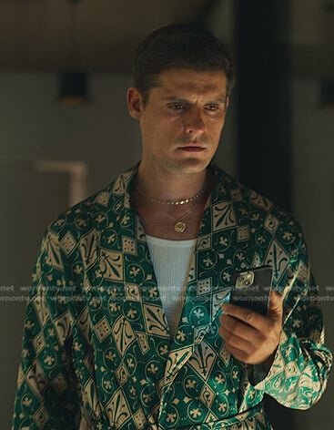 Cruz's green printed robe on Elite