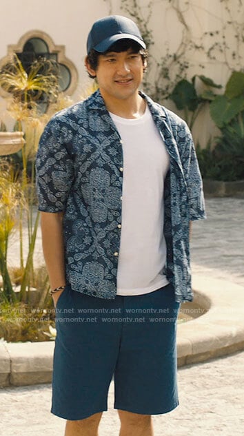 Ethan's blue bandana print shirt on The White Lotus