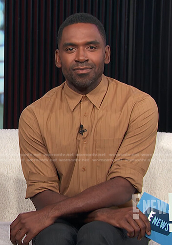 Justin's beige pinstripe shirt on E! News