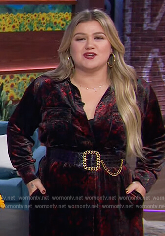 Kelly's floral velvet shirtdress on The Kelly Clarkson Show