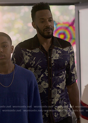 Lewis's blue floral print shirt on Reasonable Doubt
