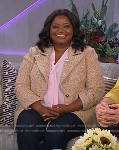 Octavia Spencer's marled knit jacket on The Kelly Clarkson Show