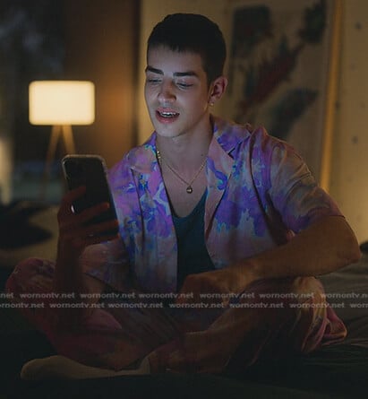 Patrick's pink tie dye shirt and pants on Elite