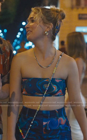 Portia's blue marble print bandeau and pants set on The White Lotus