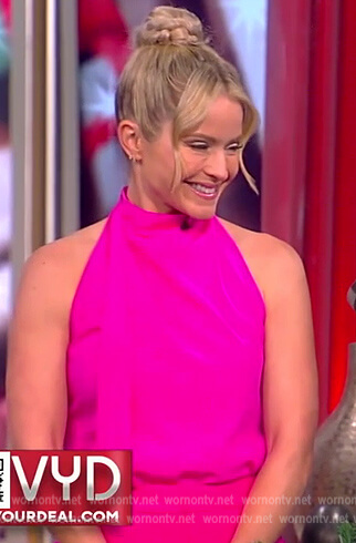 Sara's pink sleeveless top on The View