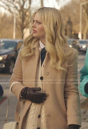 Audrey's white cable knit cardigan on Gossip Girl