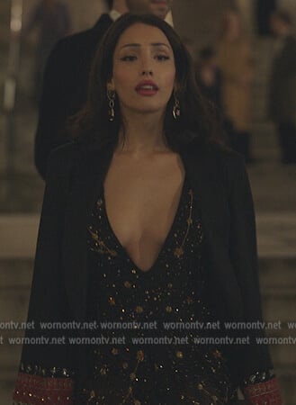 Luna's black metallic star gown on Gossip Girl