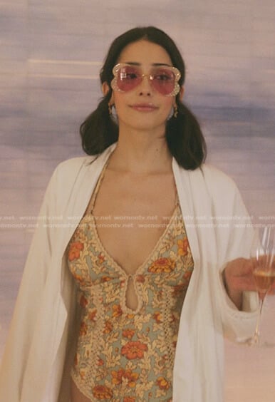 Luna's floral swimsuit on Gossip Girl