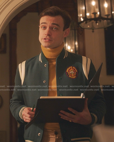Max's green varsity jacket on Gossip Girl