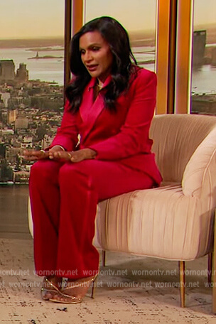 Mindy Kaling's pink velvet double breasted blazer on The Drew Barrymore Show