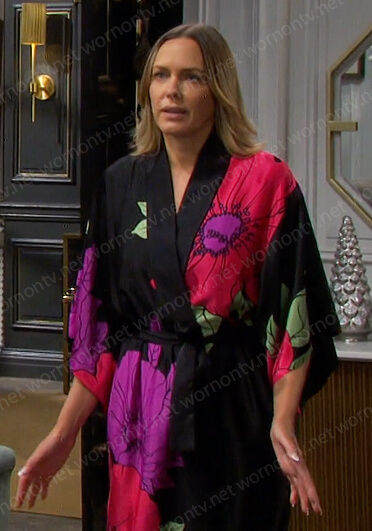 Nicole's black floral chemise and robe on Days of our Lives