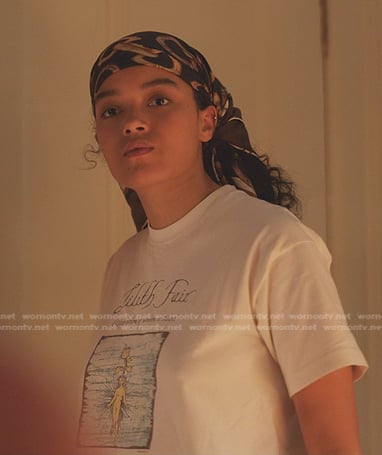 Zoya's Lilith Fair print tee on Gossip Girl