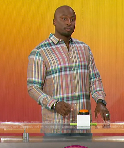 Akbar's plaid button down shirt on The Talk