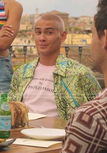 Aki's green map print jacket on Gossip Girl