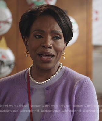 Barbara's pearl hoop earrings on Abbott Elementary