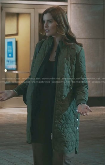 Cade's khaki green quilted jacket on The Resident