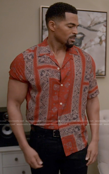 Calvin's red bandana print shirt on Tyler Perrys Sistas