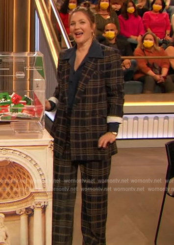 Drew's plaid blazer and pants on The Drew Barrymore Show